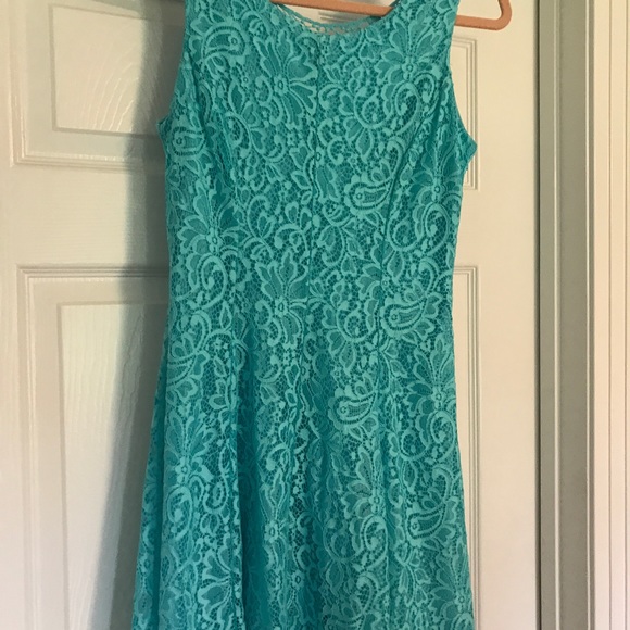 Turquoise lace dress - Picture 5 of 8